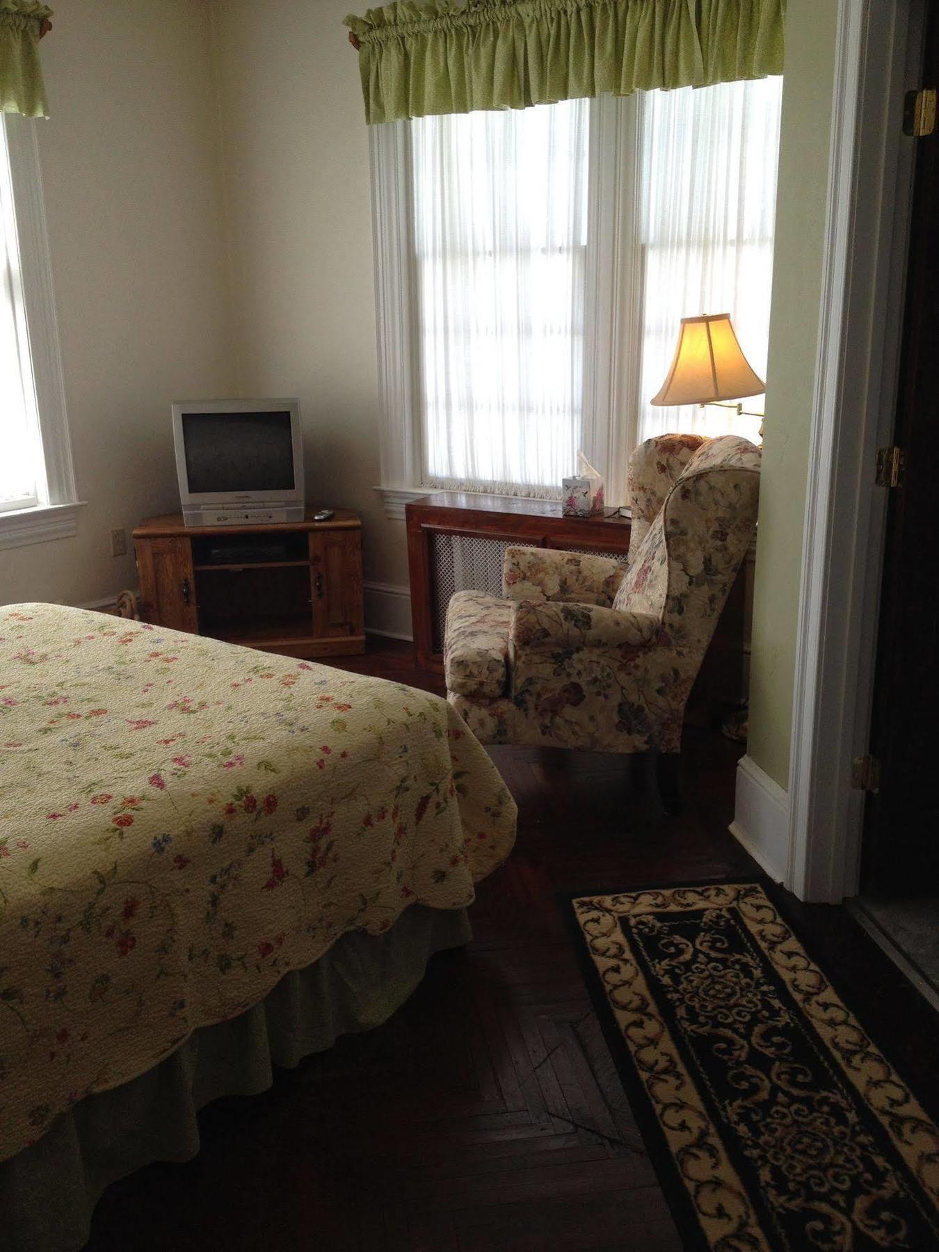 Red Lion Bed & Breakfast Red Lion