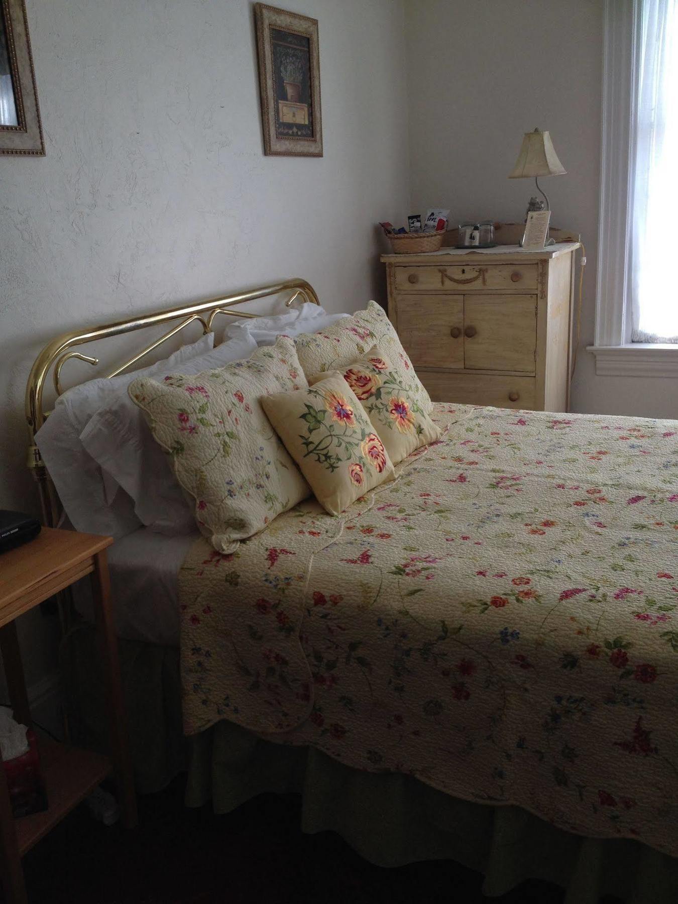 Red Lion Bed & Breakfast Red Lion