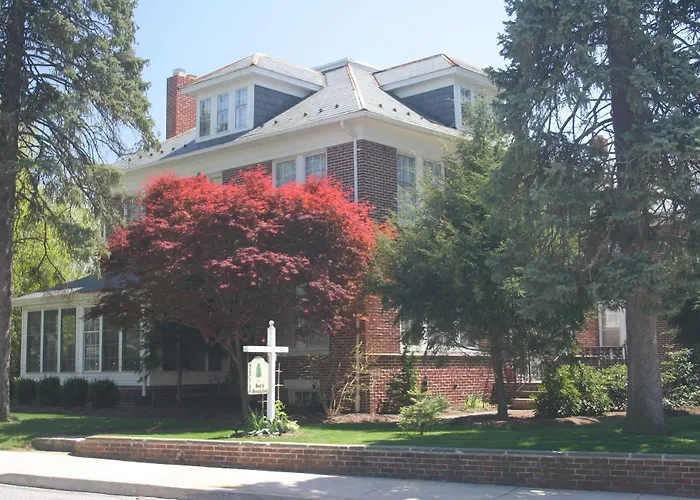 Red Lion Bed & Breakfast