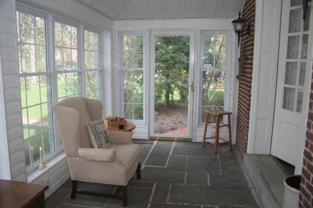 Red Lion Bed & Breakfast Bed and breakfast